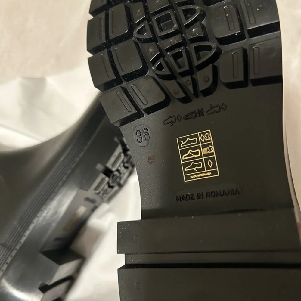 jimmy choo boots - Picture 2 of 4